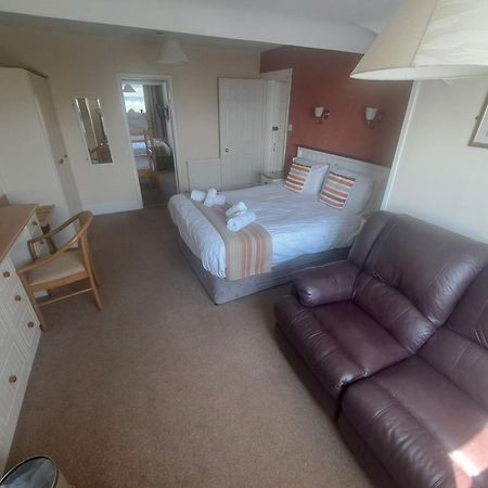 Lion Hotel & Studio Apartments Criccieth Exterior foto