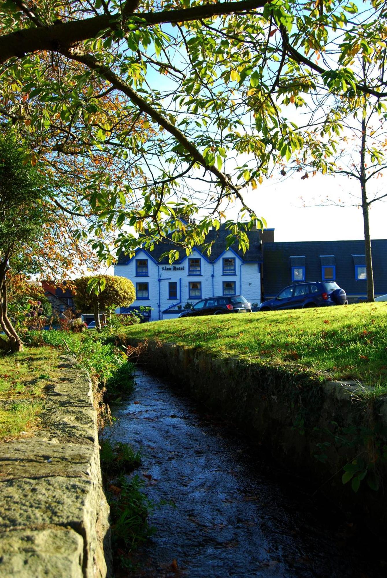 Lion Hotel & Studio Apartments Criccieth Exterior foto