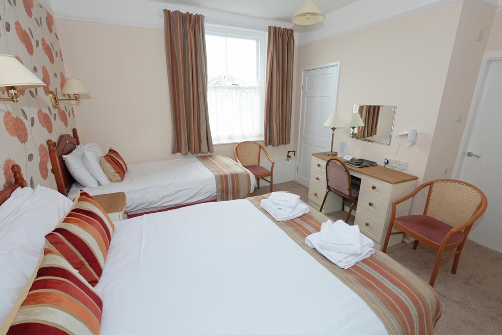 Lion Hotel & Studio Apartments Criccieth Exterior foto