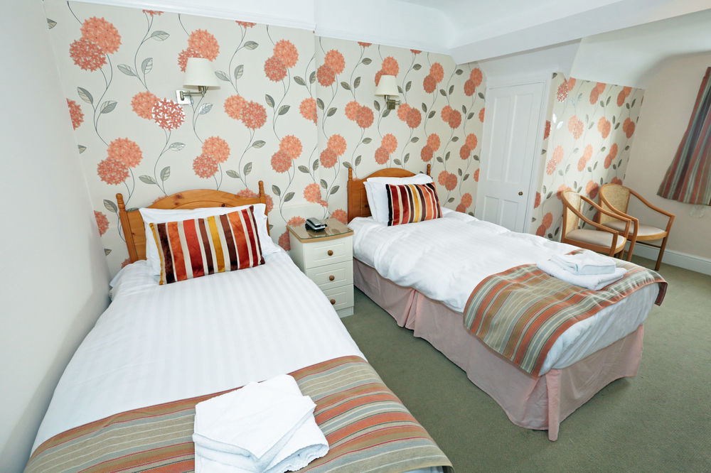 Lion Hotel & Studio Apartments Criccieth Exterior foto